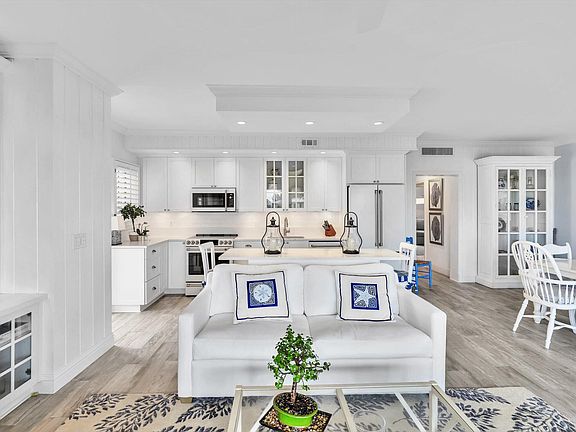 4th image of 2103 S Ocean Boulevard #3-C