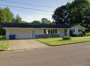 416 E Beech St, Edgar, WI 54426