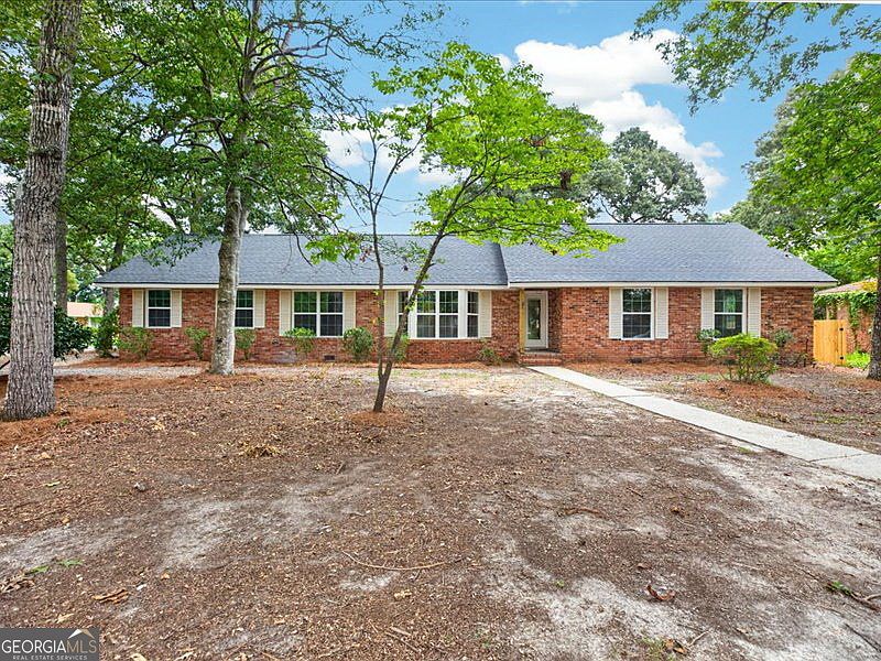 1st image of 216 Ridgeland Dr