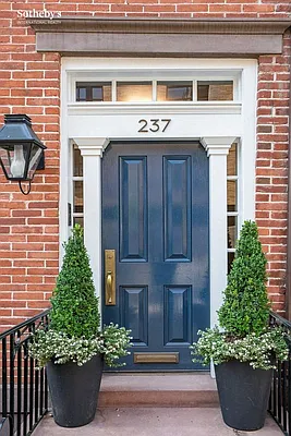 Rented by Sotheby's International Realty | media 32