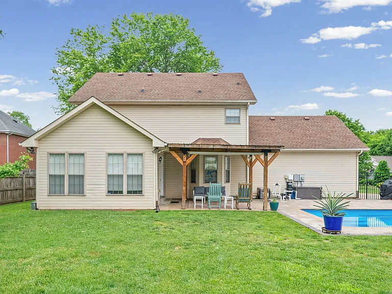 405 Tranquill Ln — Photo 5