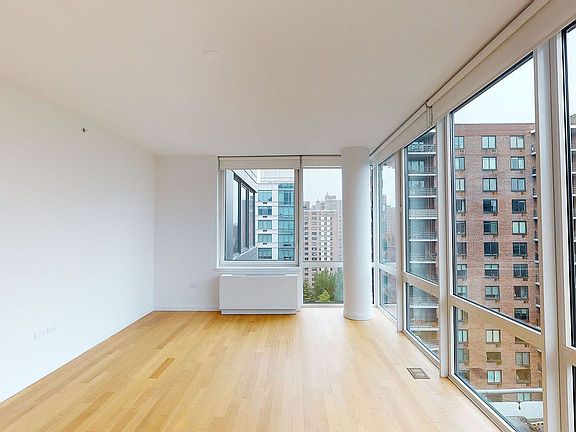 4th image of 795 Columbus Ave APT 14C