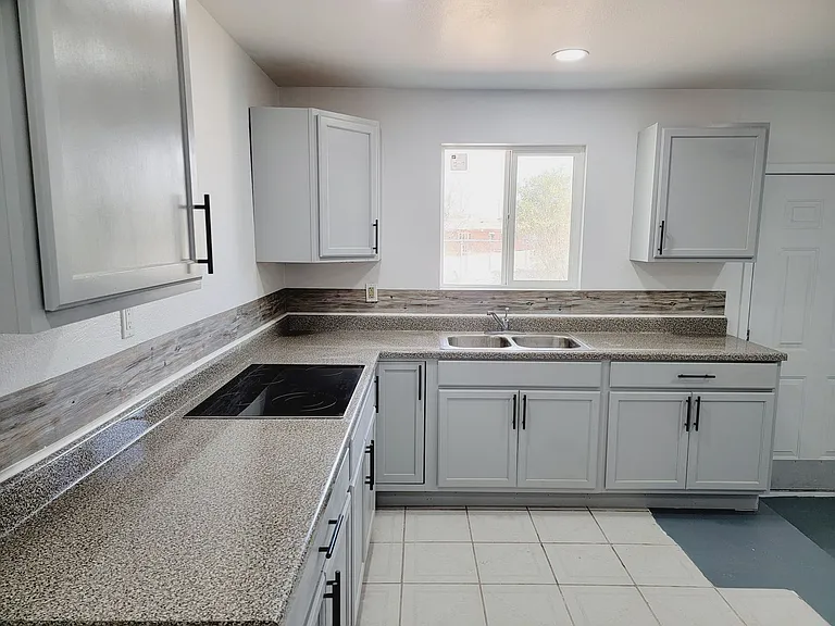 2816 Catnip St — Photo 6