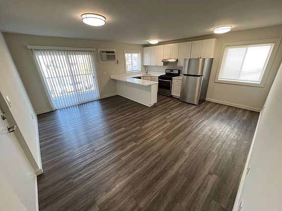 4th image of 400 3rd Ave APT 21