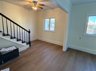 35 Church St, Somerville, MA 02143