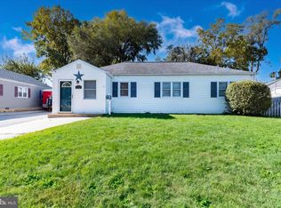 55 Robinson Dr, New Castle, DE 19720