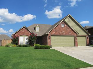 8823 N 143rd Ave E, Owasso, OK 74055