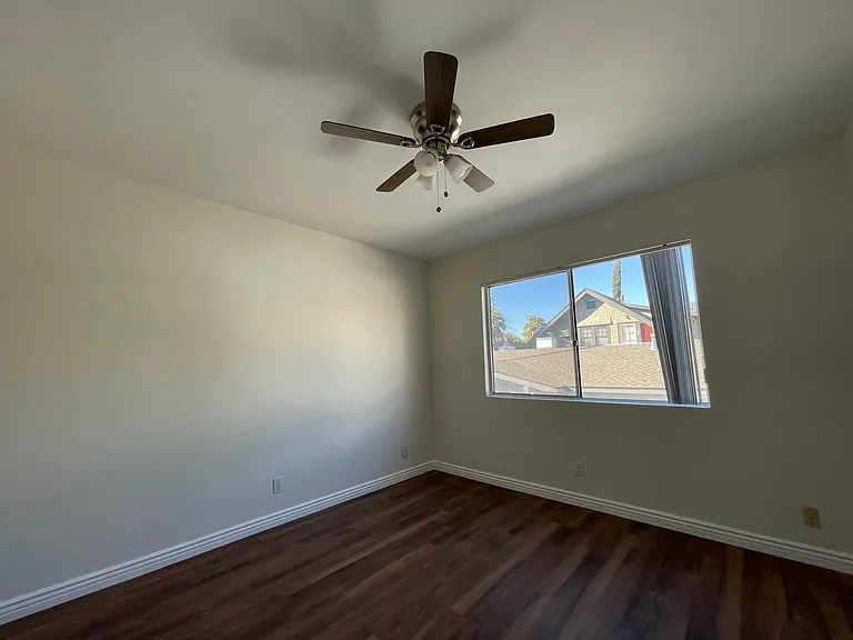 70 N Meridith Ave #6 — Photo 7