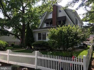 318 Lake Dr W, Cherry Hill, NJ 08002
