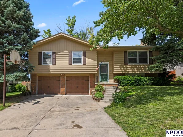 7306 S 49th Ave, Bellevue, NE 68157