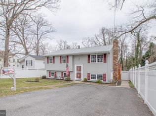 115 Forest Rd, Glen Burnie, MD 21060