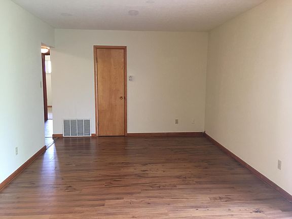 5th image of 214 Park Ave APT 7