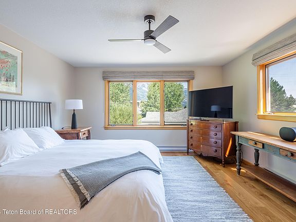 5th image of 3940 N Pond Dr #13
