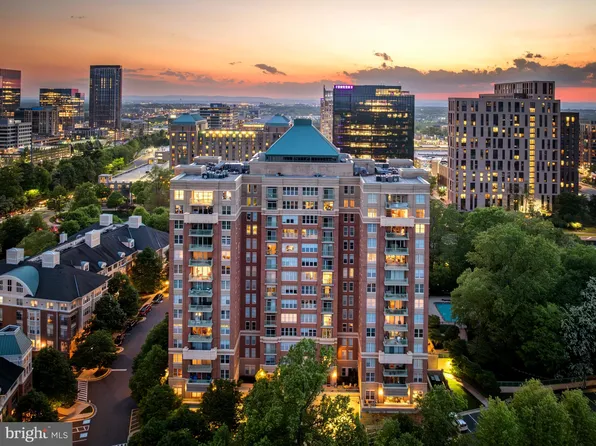 11776 Stratford House Pl APT 1306, Reston, VA 20190