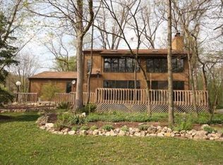 8429 Autumn Dr, Woodridge, IL 60517