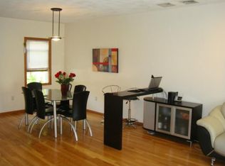 25 Waverly Pl, Melrose, MA 02176