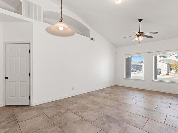 4th image of 14240 Charles Pollock Ave