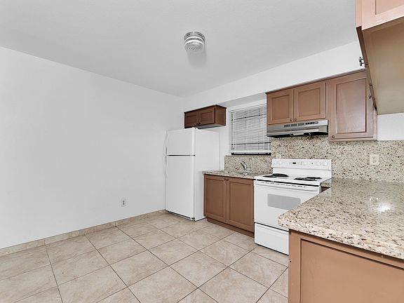 5th image of 2716 N 31st St #31-3