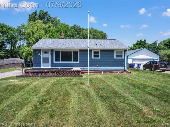 7168 Wedworth St, Waterford, MI 48327