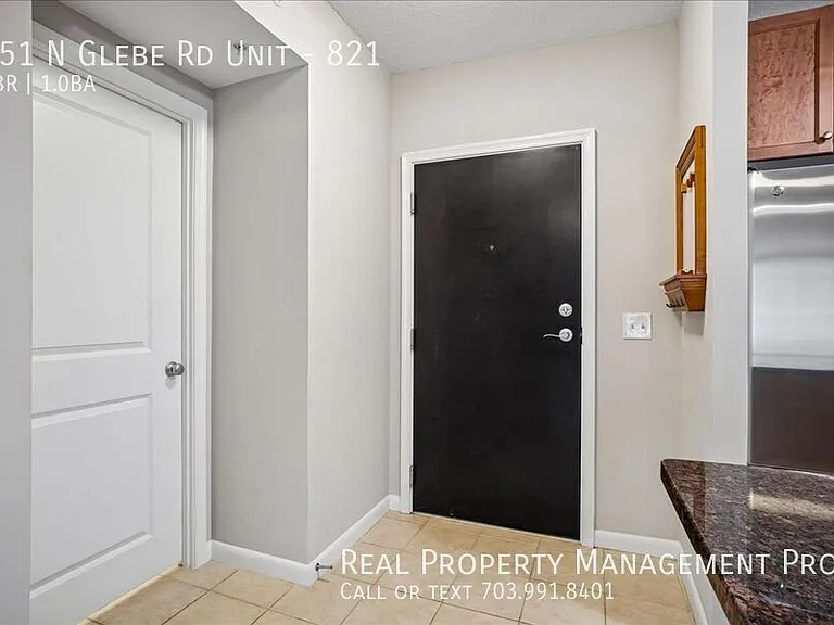 851 N Glebe Rd #821 — Photo 5