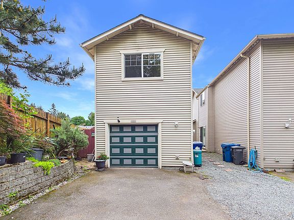 2nd image of 1108 S 207th St