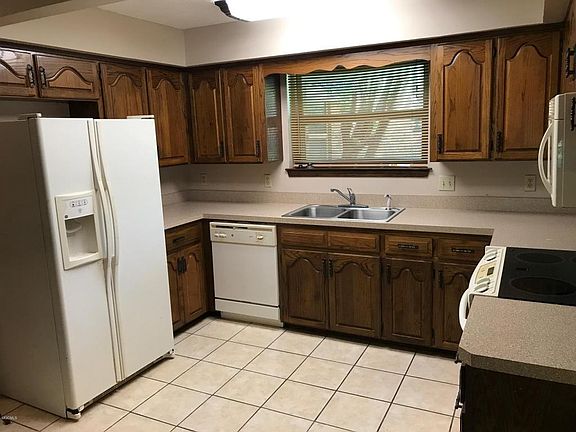 2nd image of 126 Lynne Therese Cir