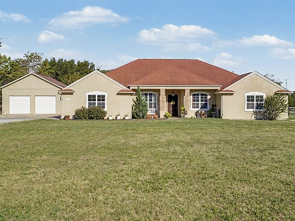 3rd image of 191 Sycamore Ln