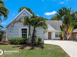 6008 Lace Wood Cir, Lake Worth, FL 33462