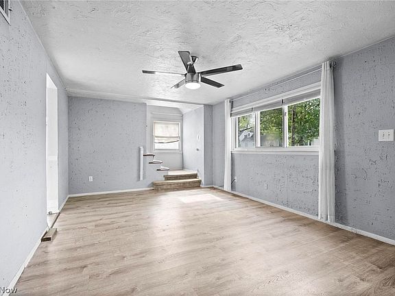 5th image of 921 Euclid Ave