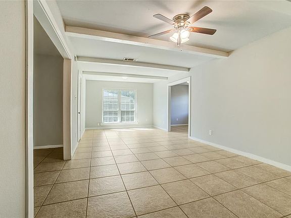 4th image of 8911 Pebble Mesa Cir