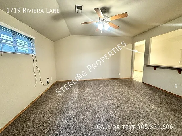1719 Riviera Ln — Photo 1