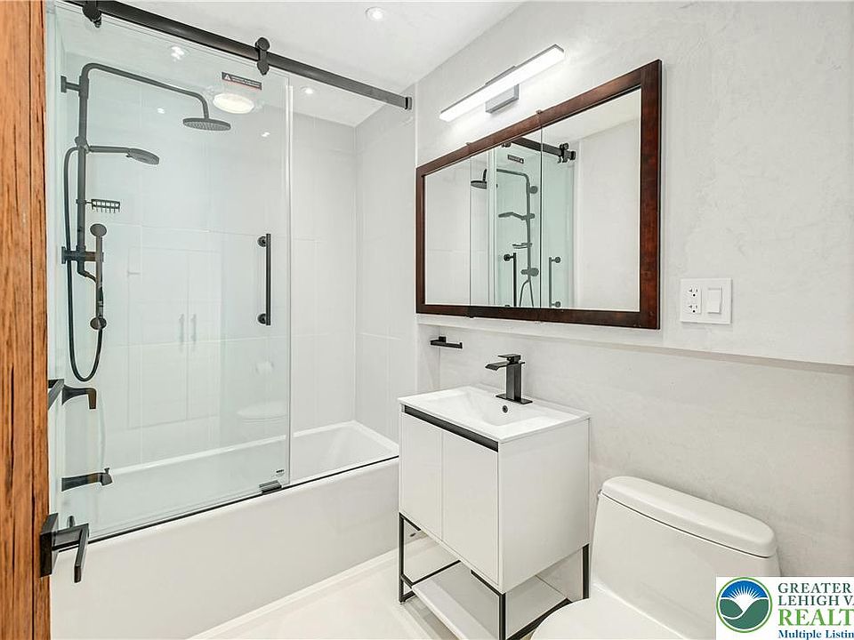 25th image of this home