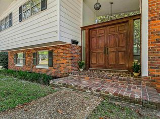 204 Poinciana Dr, Gulf Breeze, FL 32561