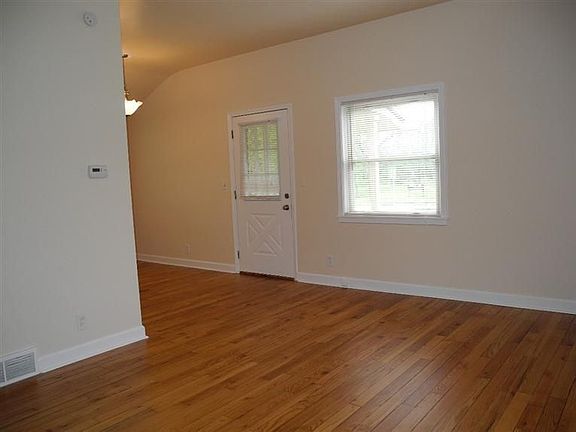 5th image of 2373 Jeanne St