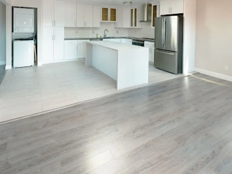 257 Athol — Photo 13