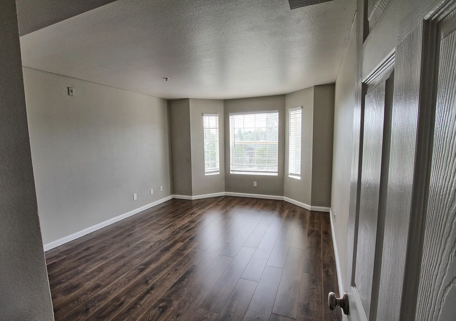 3 bed 2 bath 2nd story Littleton Condo — Photo 3