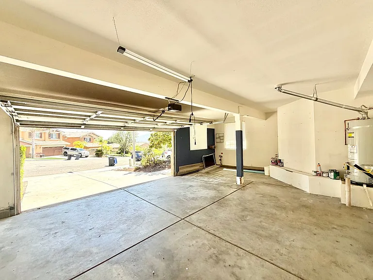 46383 Vianne Ct — Photo 42