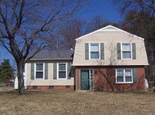 2019 Briarcliff Dr, High Point, NC 27265