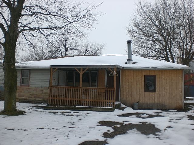 1st image of 1081 Woodside Dr