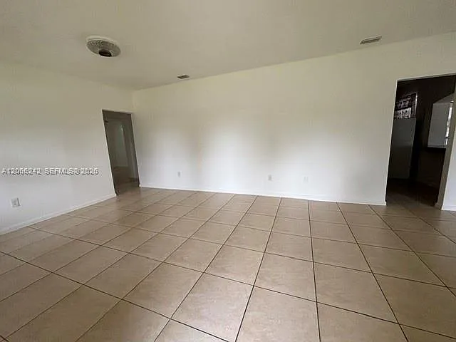 30340 SW 170th Ave — Photo 2