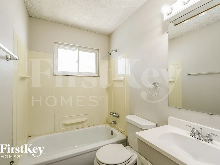 2485 Jenkee Dr — Photo 13