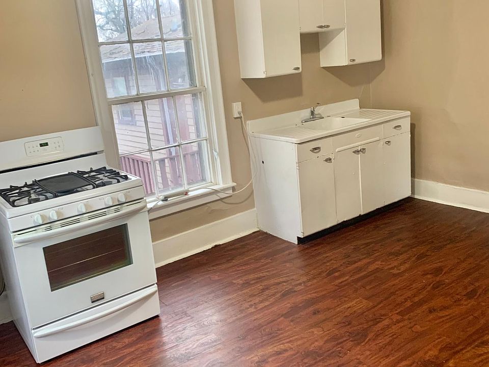 1st image of 168 S Lincoln Ave APT 5
