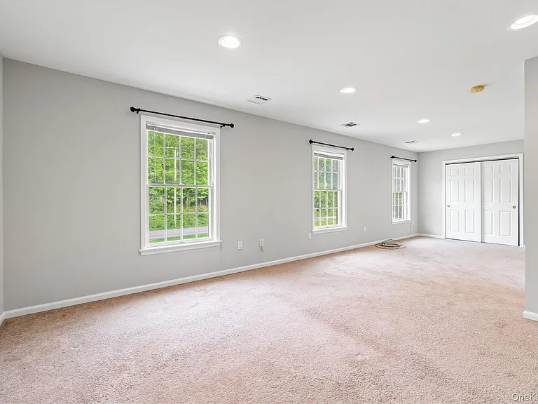 436 Jessup Rd — Photo 23