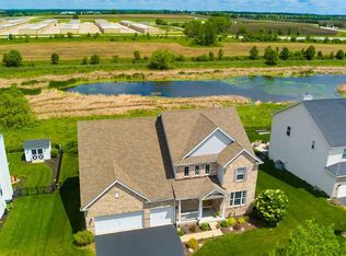 645 Ridgeview Ln, Sugar Grove, IL 60554