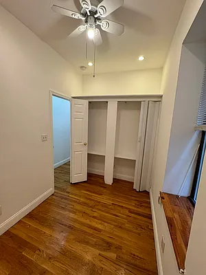 Rented by KNOCKKNOCK LLC | media 10