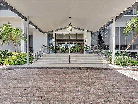 5th image of 4280 Galt Ocean Dr APT 9C