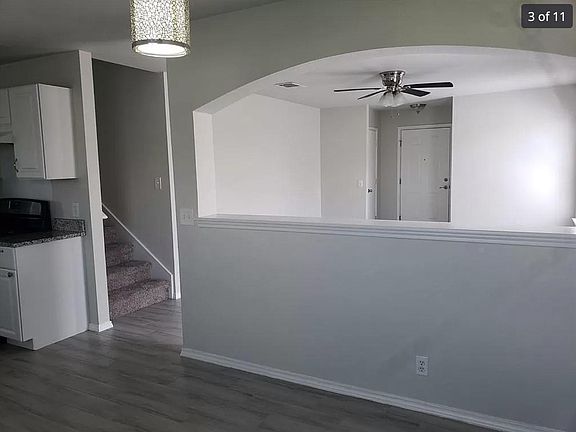 3rd image of 15106 Nuttall Dr