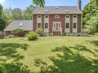 124 Wildwood Rd, Andover, MA 01810