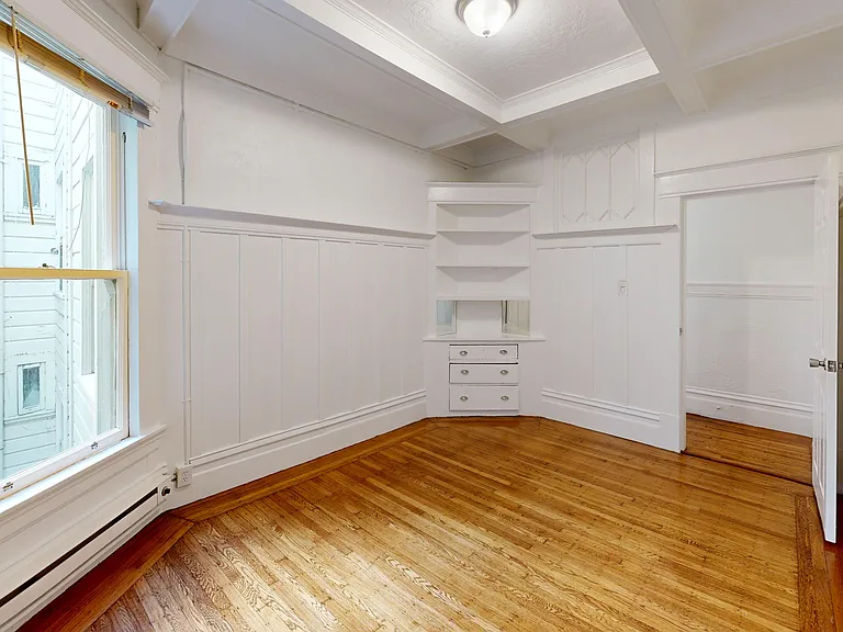 1301 Leavenworth Street — Photo 8