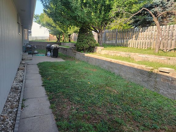 5th image of 5105 S 84th St